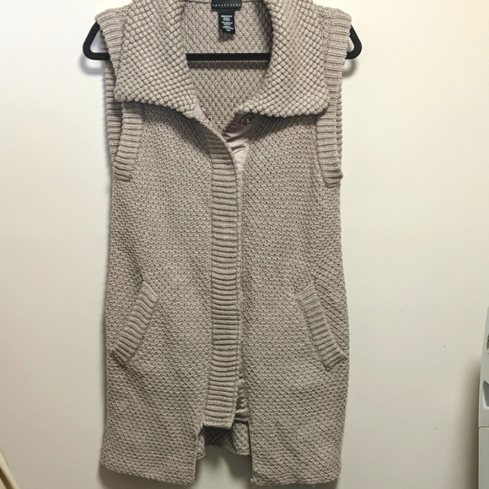 Apostrophe M taupe sweater vest.